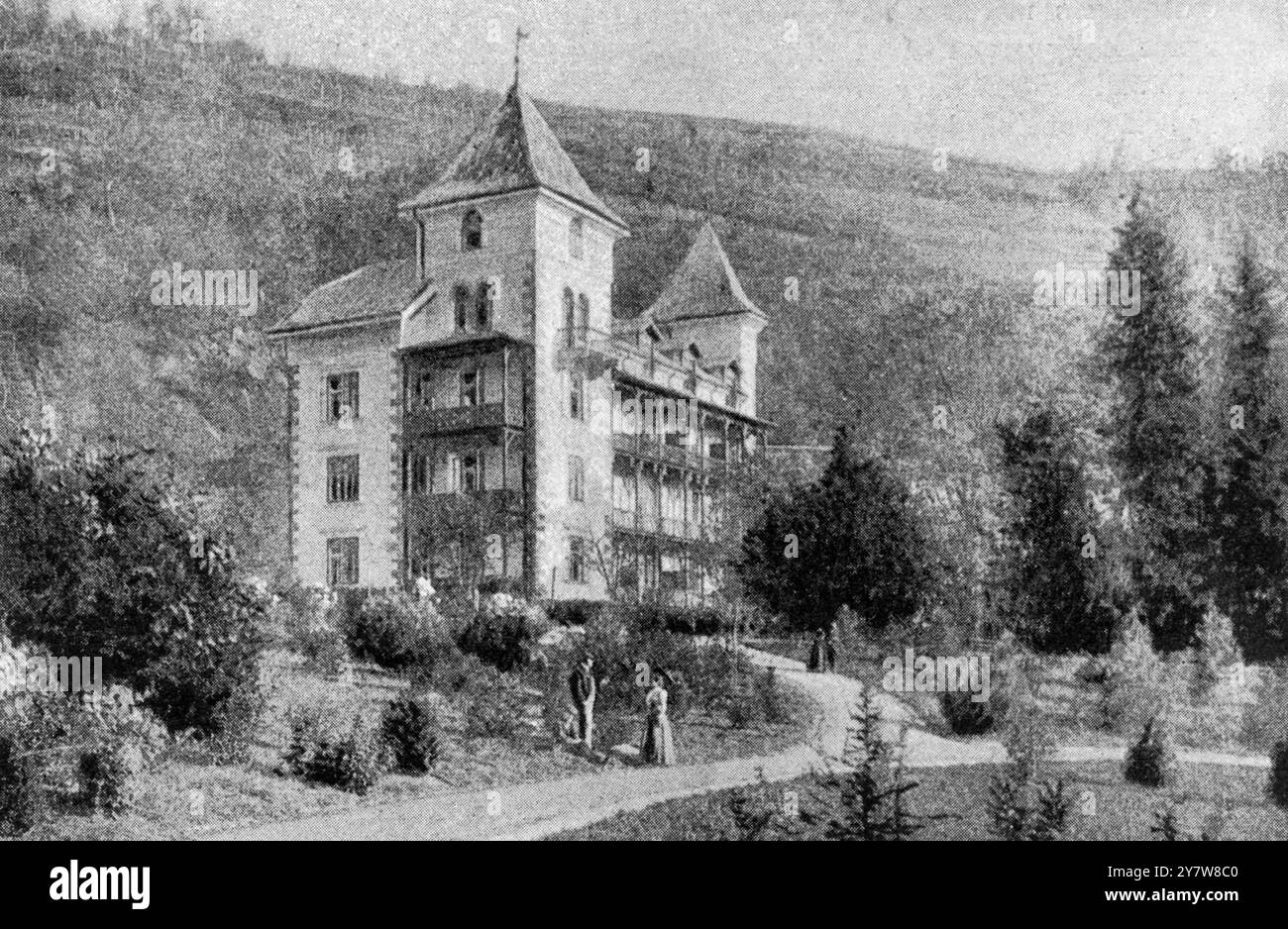 Sanatorium Martinsbrunn, Meran, wo Prinz Alfred von Sachsen-Coburg 1899 starb Alfred, erblicher Fürst von Sachsen-Coburg und Gotha (Alfred Alexander Wilhelm Ernst Albert; 15. Oktober 1874–6. Februar 1899), war der Sohn und Erbe von Alfred, Herzog von Sachsen-Coburg und Gotha. Er starb im Alter von 24 Jahren unter noch nicht ganz eindeutigen Umständen. Er war ein Cousin von König Georg V. von Großbritannien, Kaiser Wilhelm II. Von Deutschland und Zar Nikolaus II. Von Russland. 1899 Stockfoto