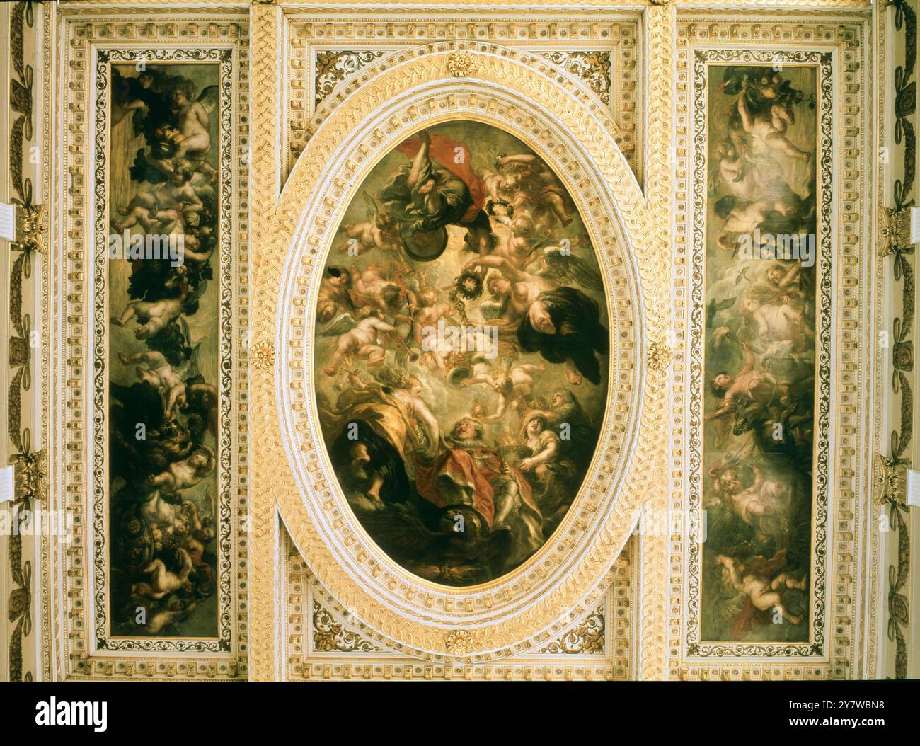 London, Whitehall Banqueting House, Rubens Decke die Apotheose Jakobus 1 (1566-1625 von Rubens, Peter Paul (1577–1640) Pieter Pauwel (Peter Paul) Rubens (28. Juni 1577 – 30. Mai 1640) war ein flämischer Künstler, der von vielen als einer der größten Maler der europäischen Kunstgeschichte angesehen wurde, ein Meister des Barockstils und der bedeutendste flämische Maler des 17. Jahrhunderts. ©TopFoto Stockfoto