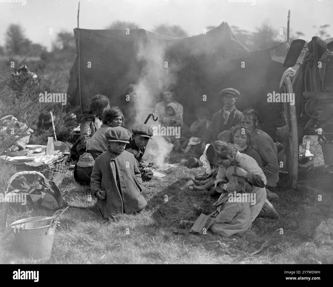 Roma auf Epsom Downs trotzen dem vom Lord of the Manor am .22. April 1929 erlassenen Verbot ihrer Anwesenheit Stockfoto