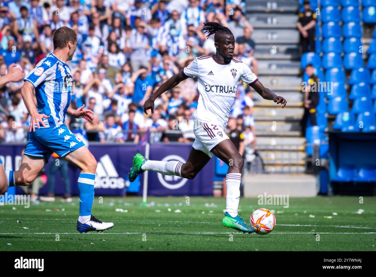 A Coruña, Spanien. 11. Juni 2022. Playoffs für die Hypermotion League. RC Deportivo vs Albacete. Mohamed Djetei Stockfoto