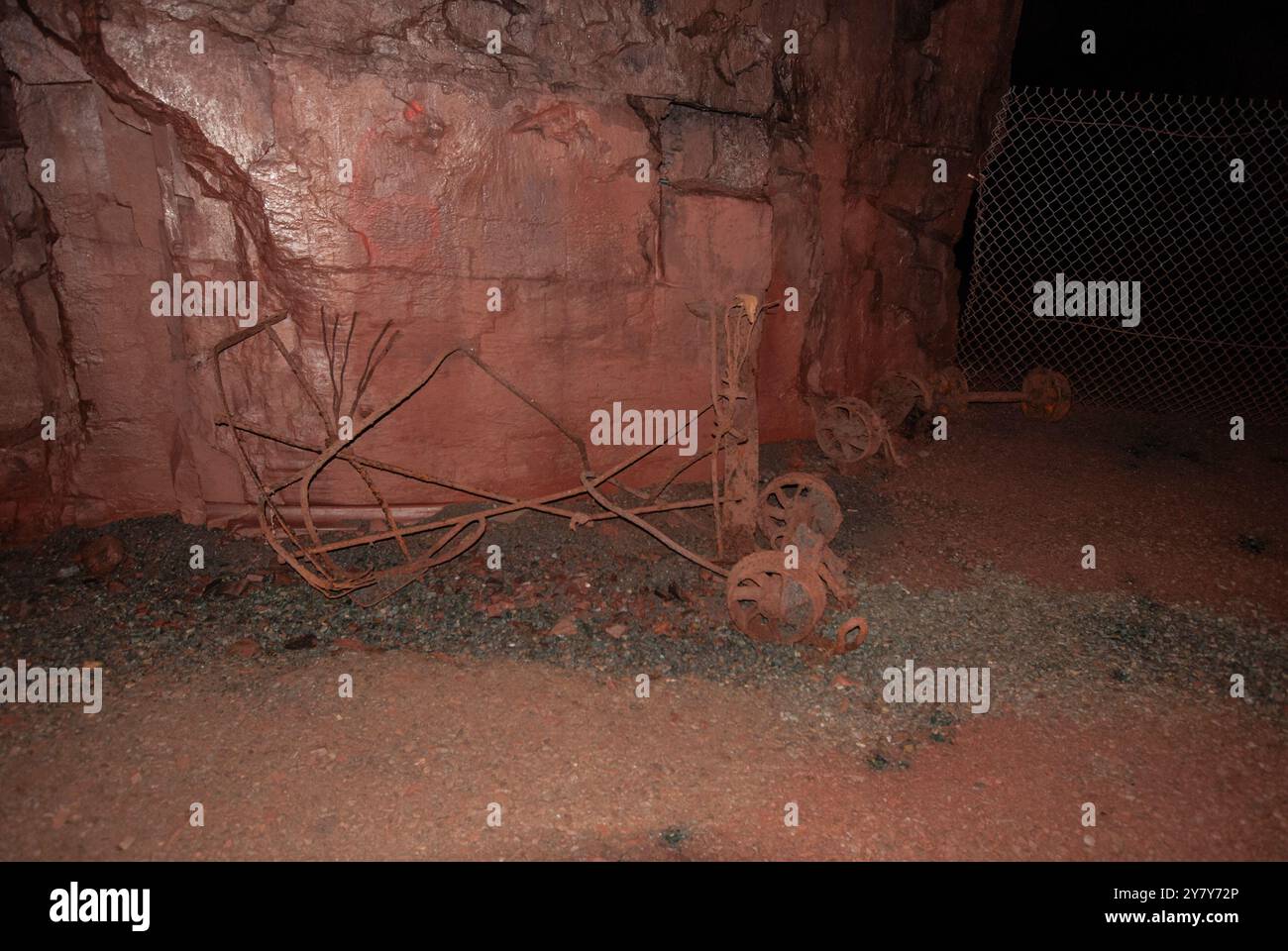 Bergbauausrüstung im Tunnel im Minenmuseum Nr. 2 in Wabana, Bell Island, Neufundland & Labrador, Kanada Stockfoto