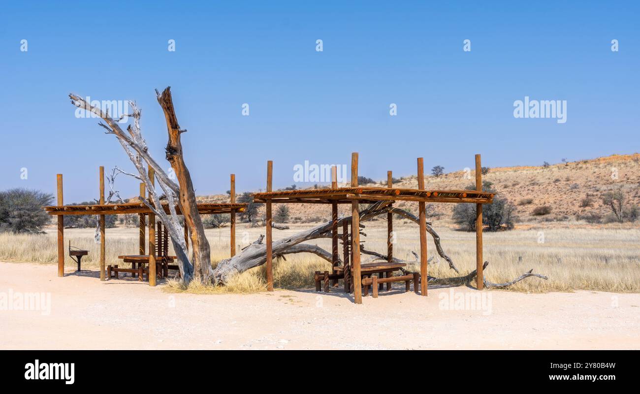 Picknickbereich des ​​the Auchterlonie Museums, in der Nähe des Twee Rivieren Rastcamps, im Kgalagadi Transfrontier Park, Südafrika Stockfoto