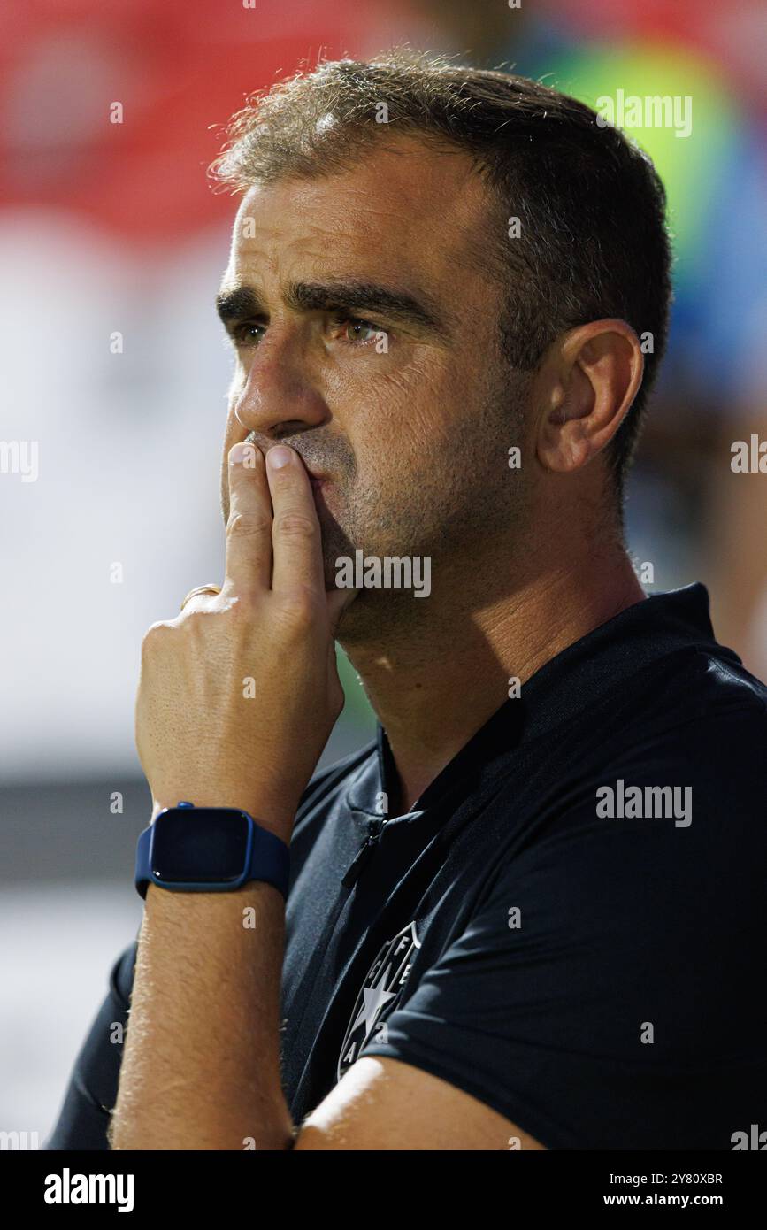 Amadora, Portugal. September 2024. Filipe Martins (CF Estrela Amadora) wurde während des Liga-Portugal-Spiels zwischen CF Estrela Amadora und Boavista FC bei Estadio Jose Gomes gesehen. Endstand; CF Estrela Amadora 2:2 Boavista FC (Foto: Maciej Rogowski/SOPA Images/SIPA USA) Credit: SIPA USA/Alamy Live News Stockfoto