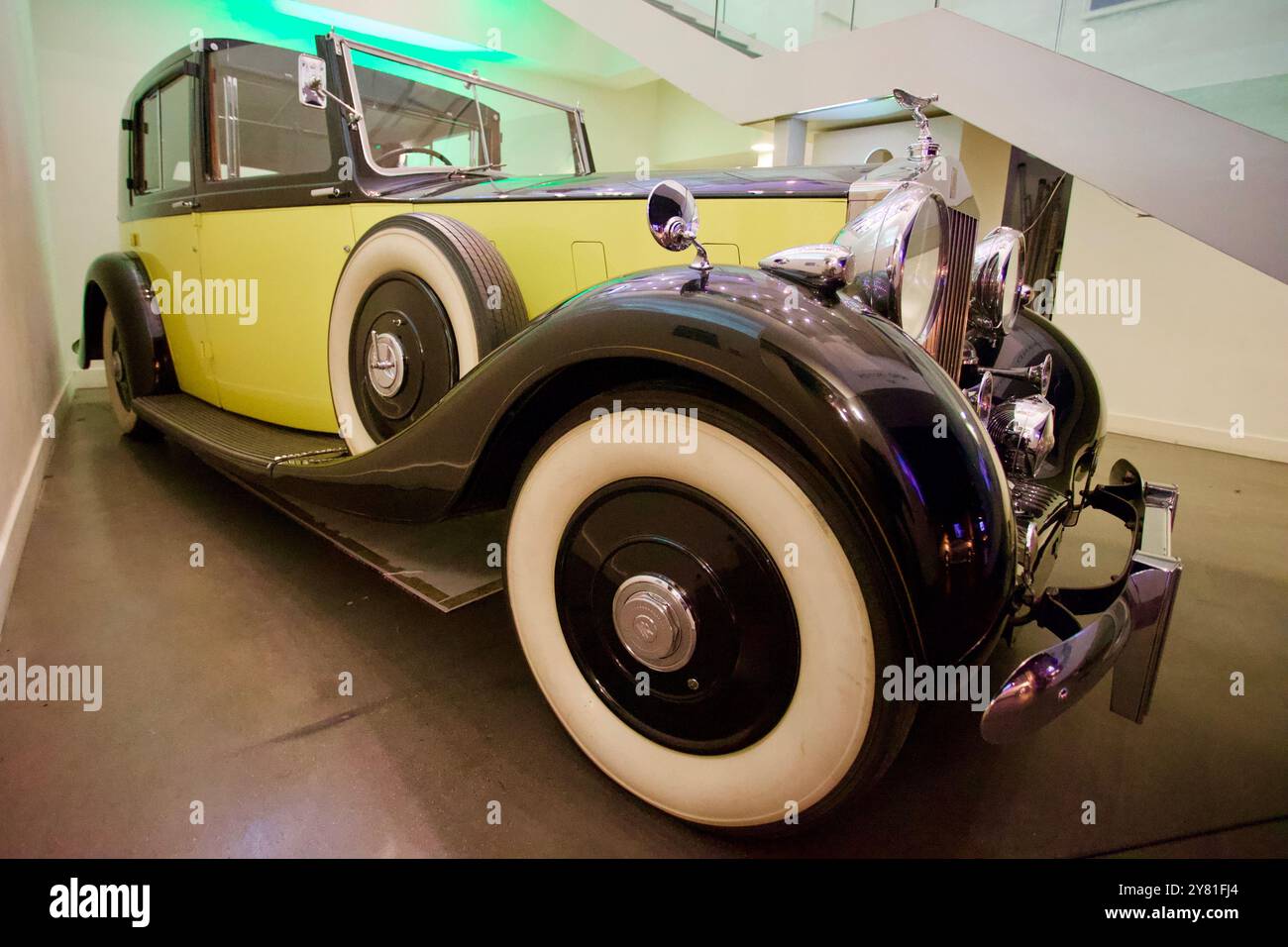 Goldfinger 1964 – Rolls-Royce Phantom III 1939. Bond in Motion Ausstellung, London Film Museum, Covent Garden, London, England. Stockfoto