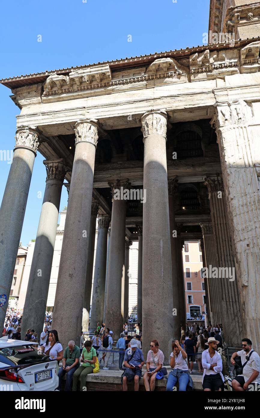 Riesige Säulen, Pantheon, Rom, Italien Stockfoto