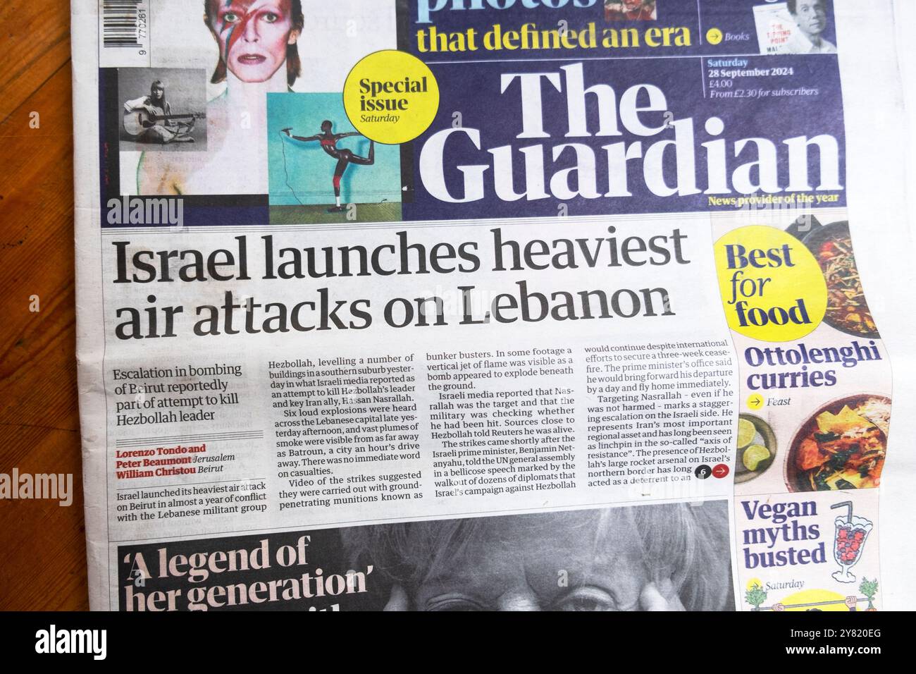 "Israel startet schwerste Luftangriffe auf den Libanon" Guardian Zeitung Schlagzeile Titelseite Naher Osten artikel 28 September 2024 London Großbritannien Stockfoto