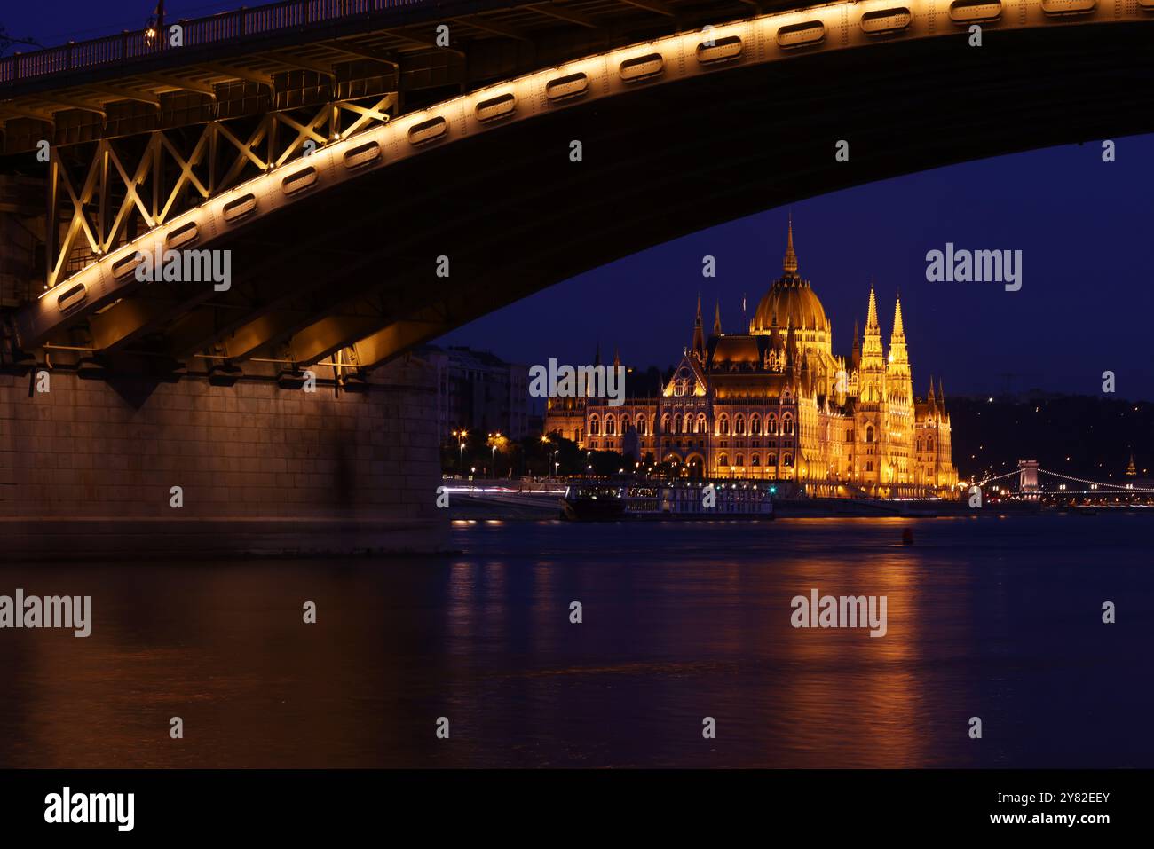 Ungarn, Budapest, Ungarn, Parlament, Donau, das ungarische Parlament an der Donau ist das Wahrzeichen Ungarns Stockfoto