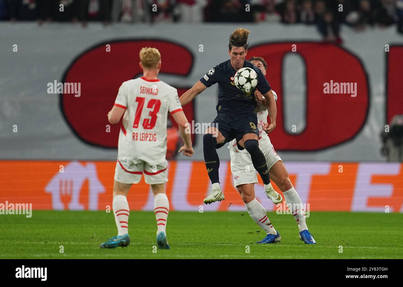 Red Bull Arena, Leipzig, Deutschland. Oktober 2024. DuÅ¡an VlahoviÄ‡ von Juventus während eines Champions-League-Gruppenspiels am 2. Tag, RB Leipzig gegen Juventus, in der Red Bull Arena, Leipzig. Ulrik Pedersen/CSM/Alamy Live News Stockfoto