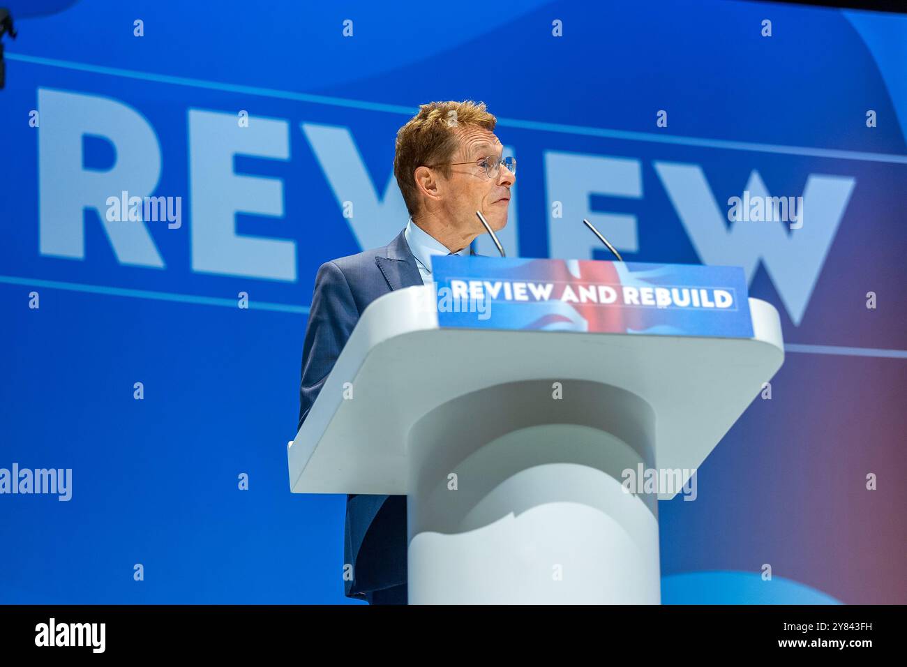 Birmingham, Vereinigtes Königreich – 29. September 2024 Eröffnungstag der Konservativen Parteikonferenz im International Convention Centre in Birmingham. Andy Street spricht am ersten Tag der Konferenz an Delegierte und Parteimitglieder. Stockfoto