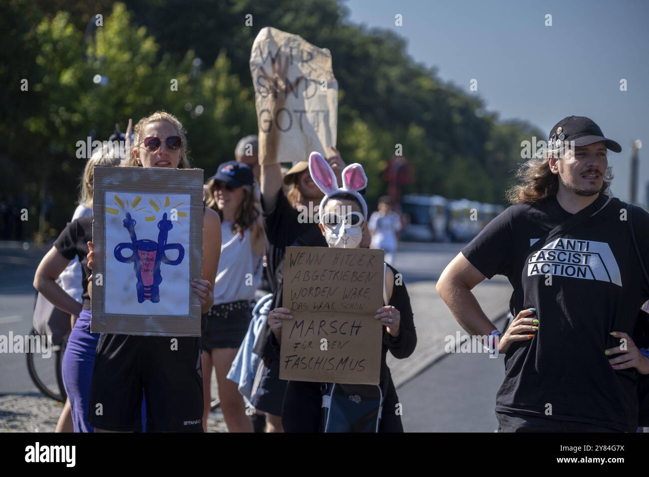 Deutschland, Berlin, 16.09.2023, Proabortionisten demonstrieren in Berlin. Mehrere hundert Anti-Abtreibungsaktivisten haben sich für bedingungslose Maßnahmen ausgesprochen Stockfoto