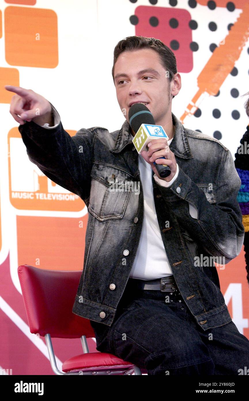 Mailand Italien 06/10/2003: Tiziano Ferro, italienischer Sänger, Live-Konzert während des MTV - Total Request Live Stockfoto