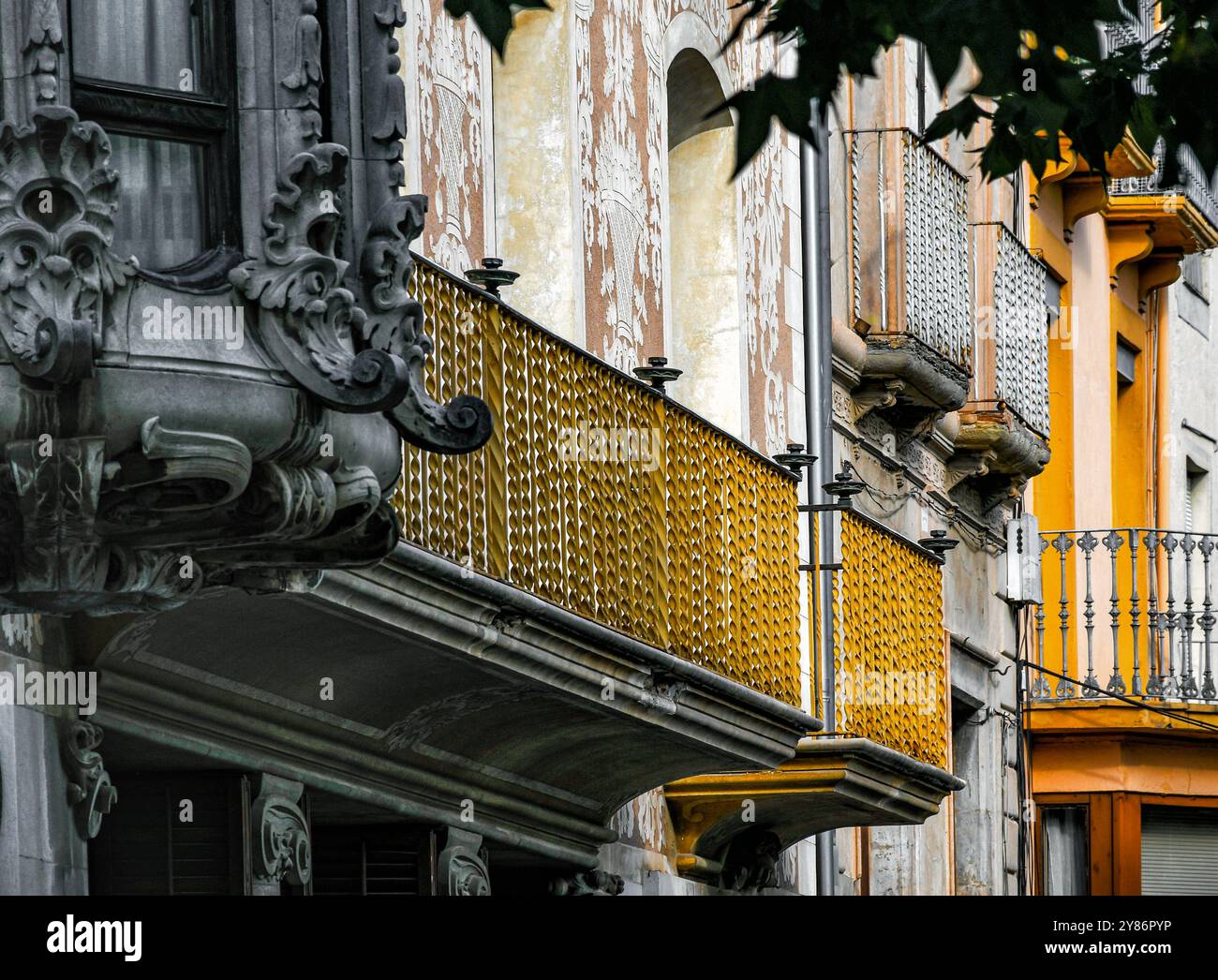 Casa Solà-Morales, modernistische Architekturroute in Olot, ein katalanisches Juwel voller Geschichte, Kultur und Erbe Stockfoto