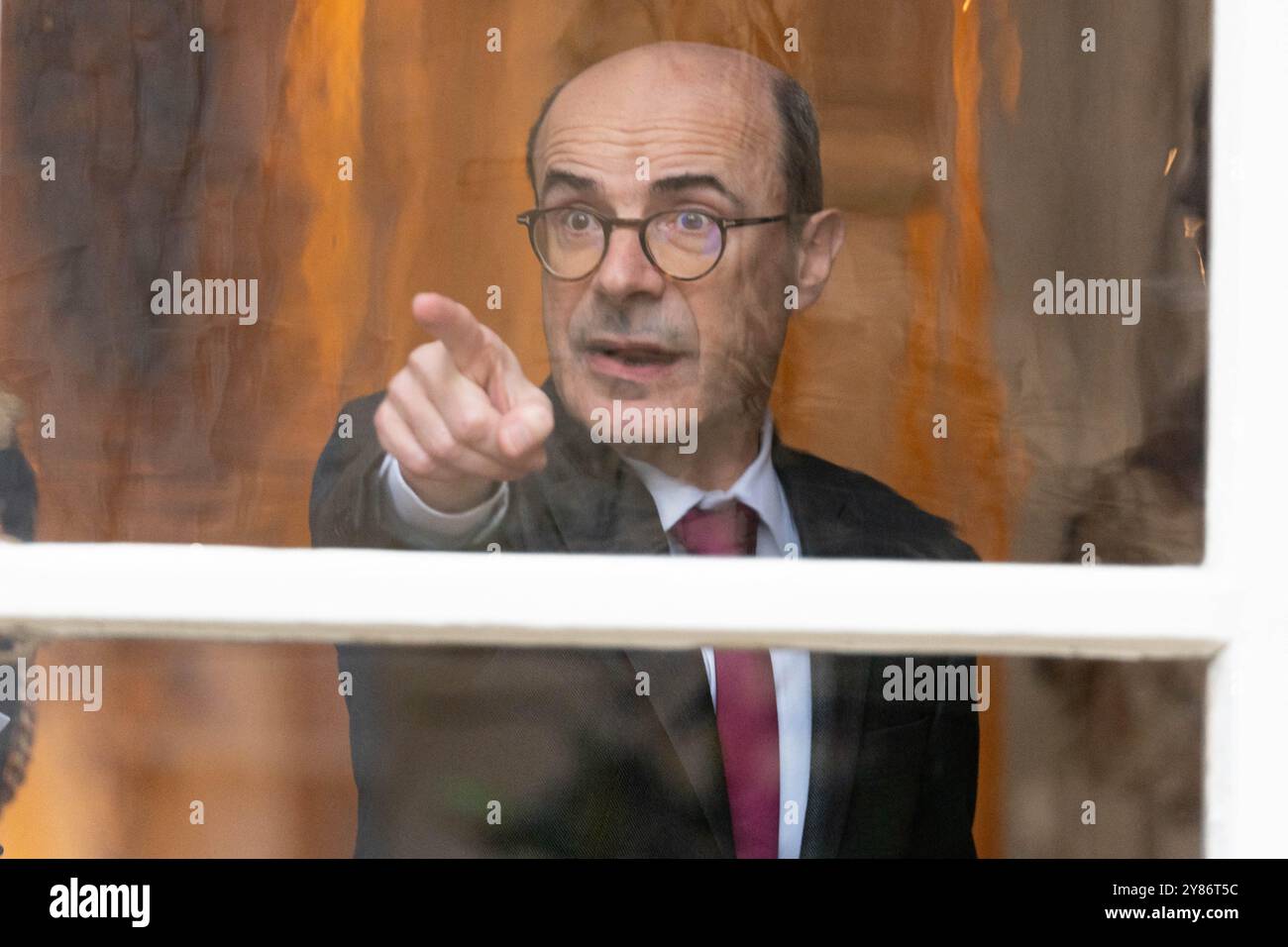 Paris, Frankreich. Oktober 2024. Mathieu Carmona während eines Treffens im Hotel de Matignon in Paris am 3. Oktober 2024. Für den Frankophonie-Gipfel, der ein Treffen der Staats- und Regierungschefs der Mitgliedsländer der Internationalen Organisation der Frankophonie ist, das seit 1986 alle zwei Jahre stattfindet. Foto: Alexis Jumeau/ABACAPRESS. COM Credit: Abaca Press/Alamy Live News Stockfoto