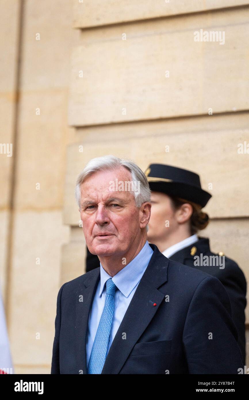 Paris, Frankreich. Oktober 2024. Der französische Premierminister Michel Barnier zu einem Treffen im Hotel de Matignon in Paris am 3. Oktober 2024. Für den Frankophonie-Gipfel, der ein Treffen der Staats- und Regierungschefs der Mitgliedsländer der Internationalen Organisation der Frankophonie ist, das seit 1986 alle zwei Jahre stattfindet. Foto: Alexis Jumeau/ABACAPRESS. COM Credit: Abaca Press/Alamy Live News Stockfoto