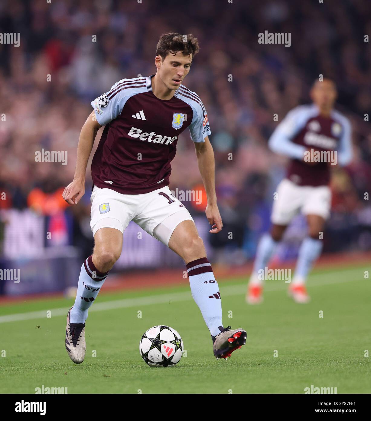 Birmingham, Großbritannien. Oktober 2024. Aston Villa's Pau Torres während des Spiels der UEFA Champions League im Villa Park, Birmingham. Der Bildnachweis sollte lauten: Cameron Smith/Sportimage Credit: Sportimage Ltd/Alamy Live News Stockfoto