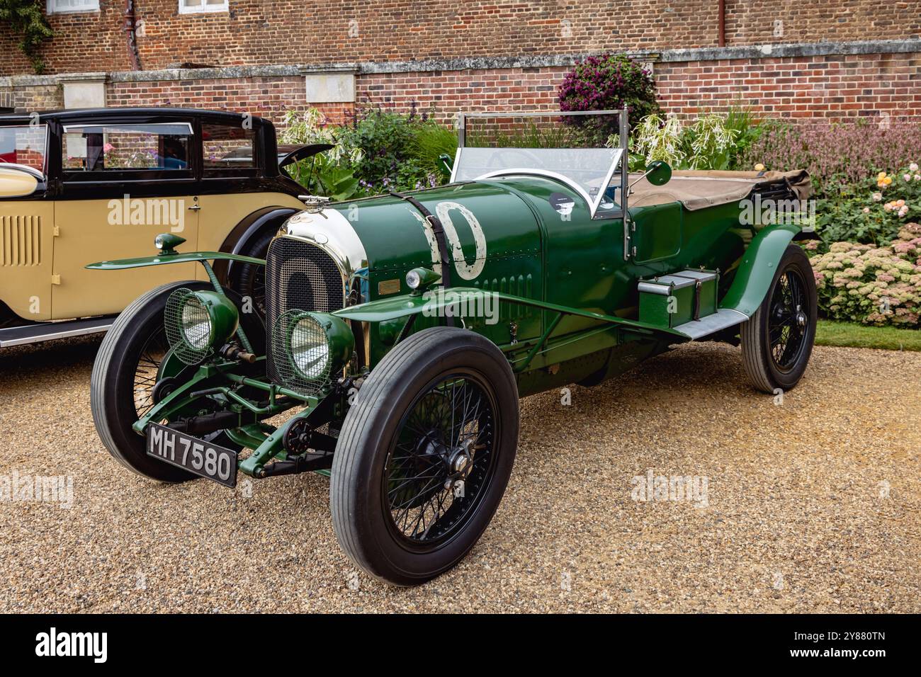 1925 Bentley 3 Liter, Le Mans Teamwagen. Concours of Elegance 2024, Hampton Court Palace, London, Großbritannien Stockfoto