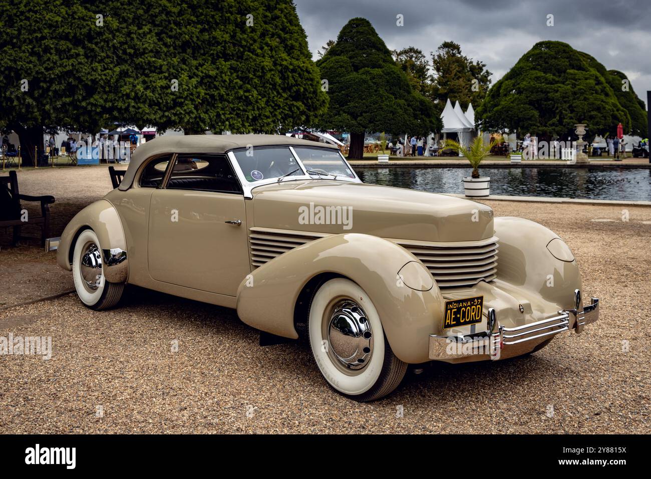 1937 Kabel 812 Phaeton. Concours of Elegance 2024, Hampton Court Palace, London, Großbritannien Stockfoto