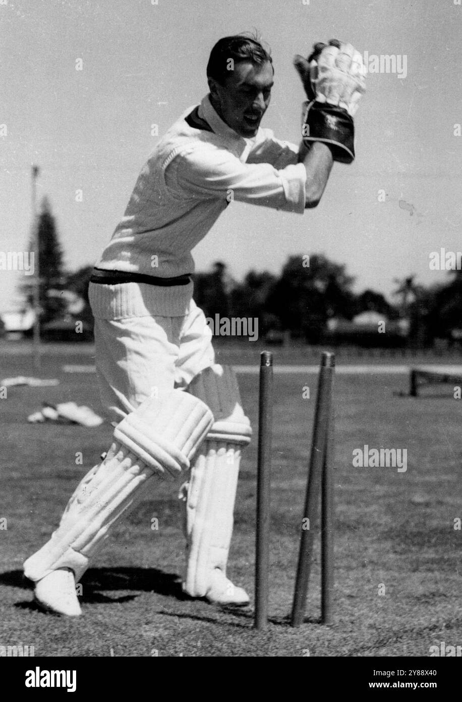 Keith Andrews, Wicket-Keeper. November 1954. Stockfoto