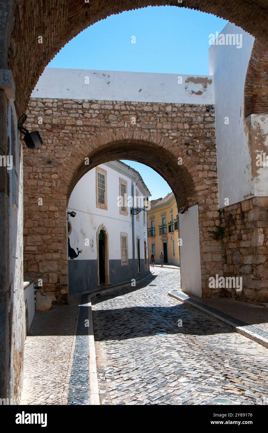 Blick auf Faro in Portugal / Scorcio di Faro - Portogallo Stockfoto