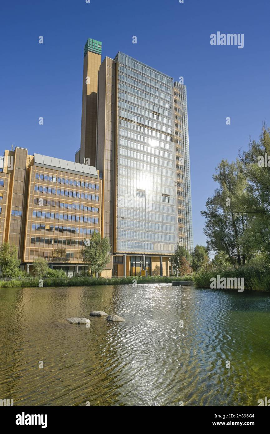 Geschäftshaus Atriumturm, Pianosee, Potsdamer Platz, Tiergarten, Mitte, Berlin, Deutschland, Europa Stockfoto