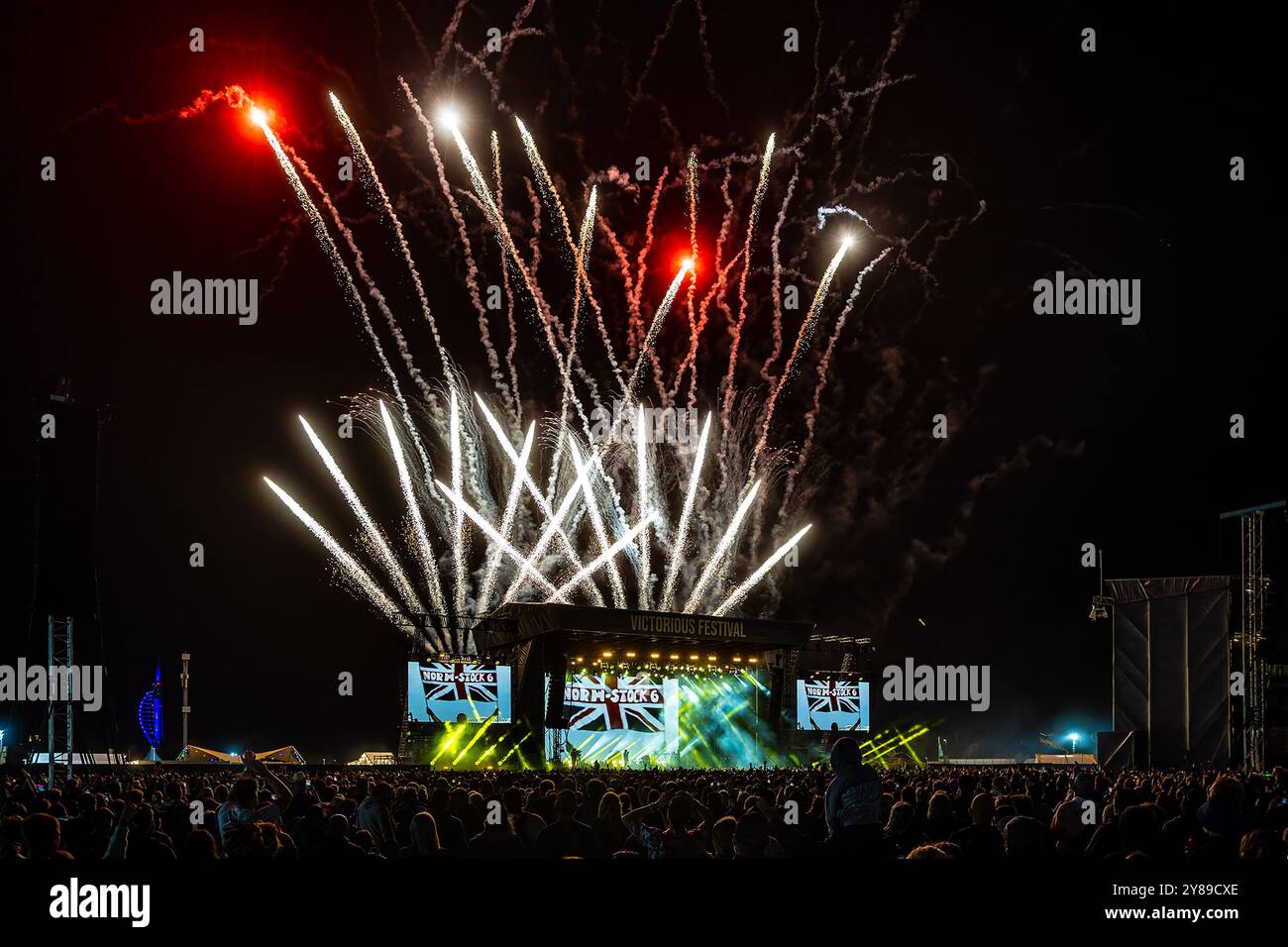 PORTSMOUTH, ENGLAND: Verschiedene Künstler treten am ersten Tag des siegreichen Festivals auf Southsea Common auf. Mit: FAT Boy Slim Where: Portsmouth, Großbritannien Wann: 23 Aug 2024 Credit: Neil Lupin/WENN Stockfoto