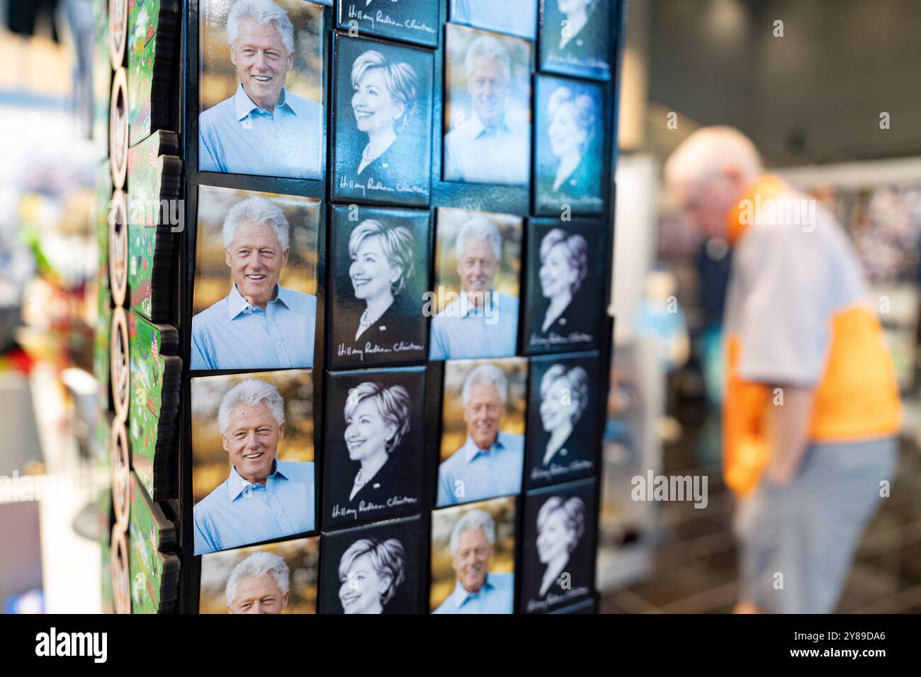 Souvenirladen im William J. Clinton Presidential Museum and Library in Little Rock, Arkansas, 2. Oktober 2024. Stockfoto