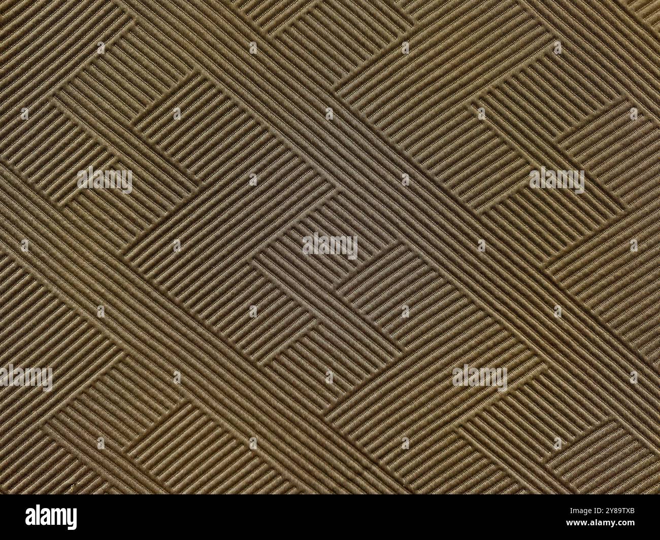 Nahaufnahme von golddiagonalem schrägem Muster, goldenem Webmuster. Ein modernes, zeitgenössisches futuristisches Element. Goldfarbene geneigte, geometrische Textur Stockfoto