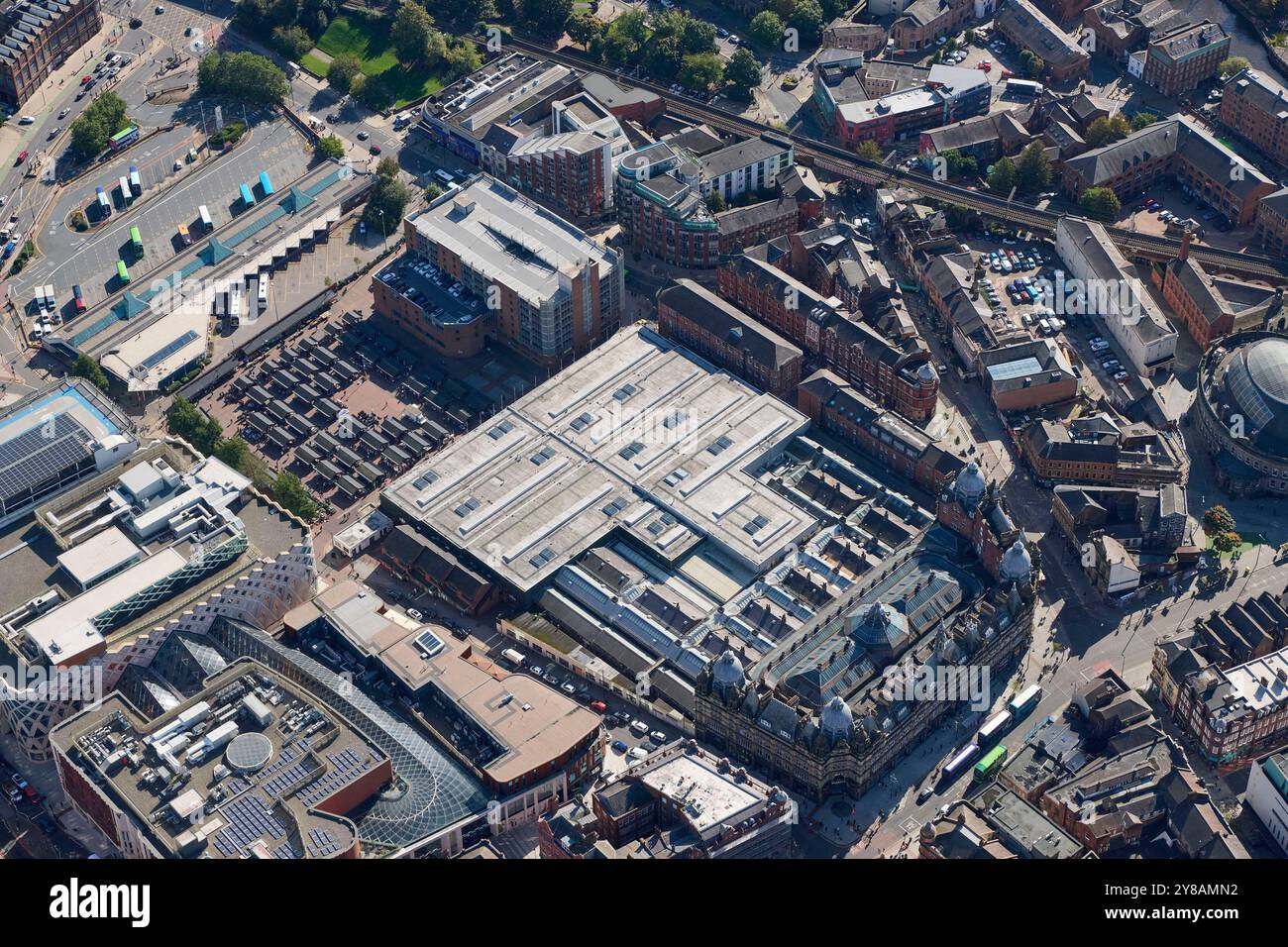 Ein Luftbild von Leeds Market Hall City Centre, West Yorkshire, Nordengland, Großbritannien Stockfoto