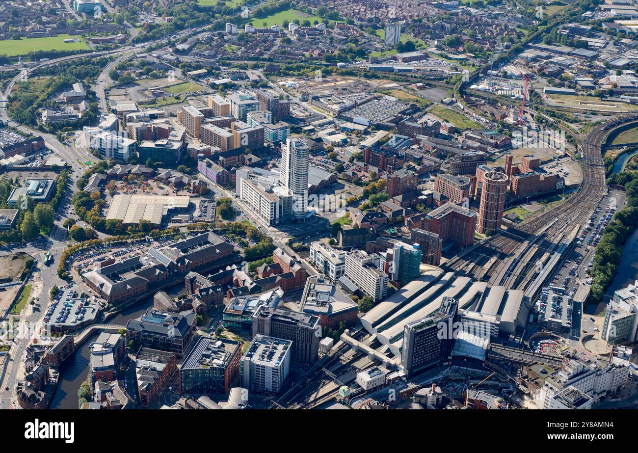 Ein Luftbild von Leeds City Centre, West Yorkshire, Nordengland, Großbritannien Stockfoto