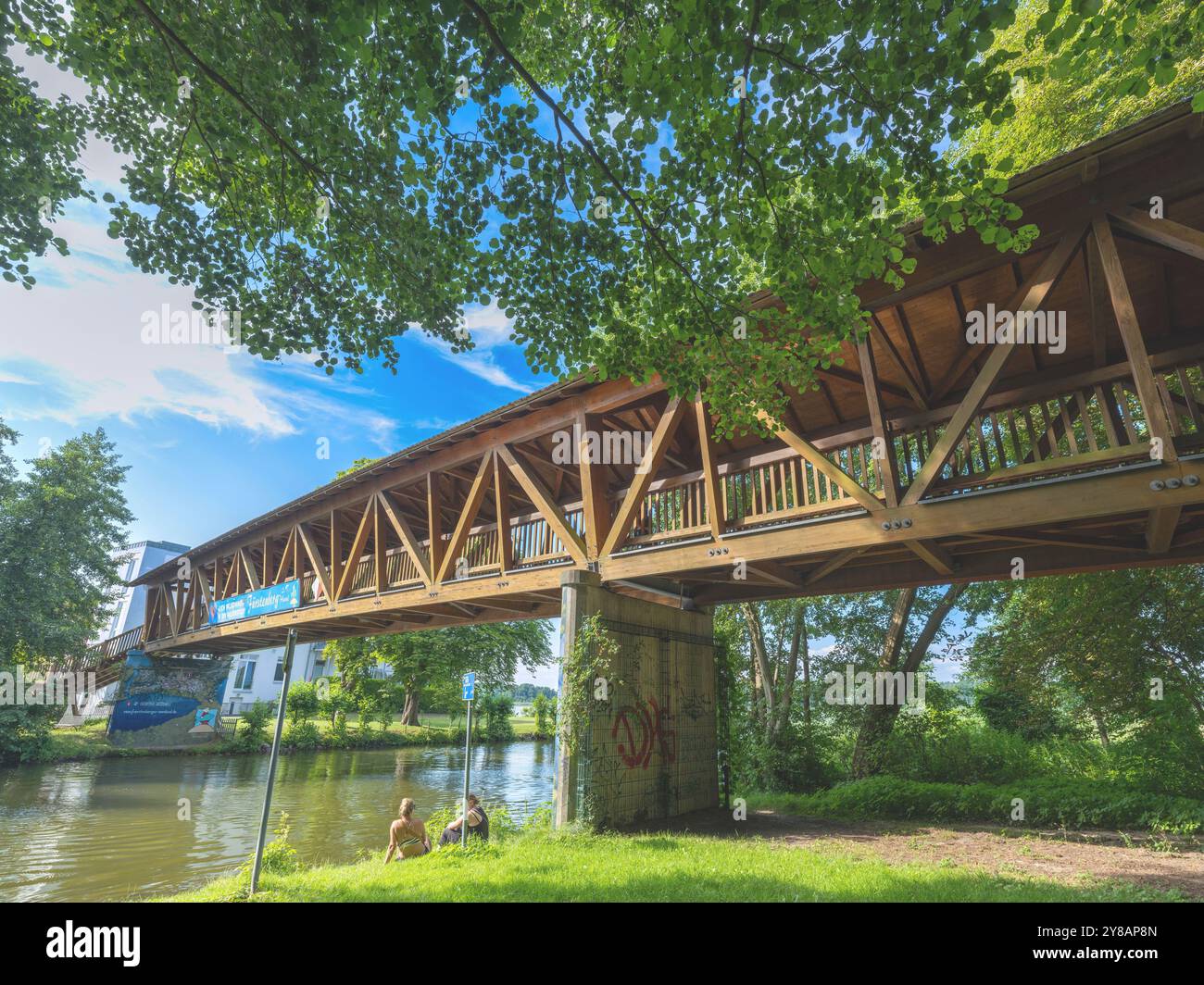 Holzbrücke, Baalenseebrücke über die Havel zwischen Schwedtsee und Baalensee, Deutschland, Brandenburg, Fürstenberg/Havel Stockfoto