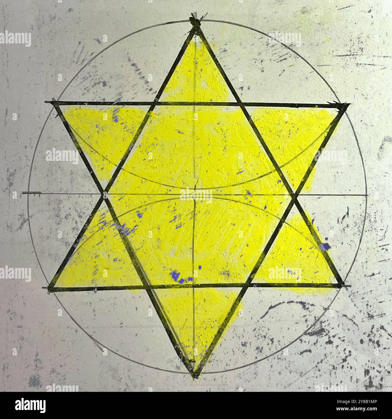 Fotografie einer Zeichnung eines gelben Davidsterns Symbol des Zionismus. David-Stern, jüdischer Stern, gelber Stern, Antisemitismus-Symbol, Jude, Anti-Semite Stockfoto