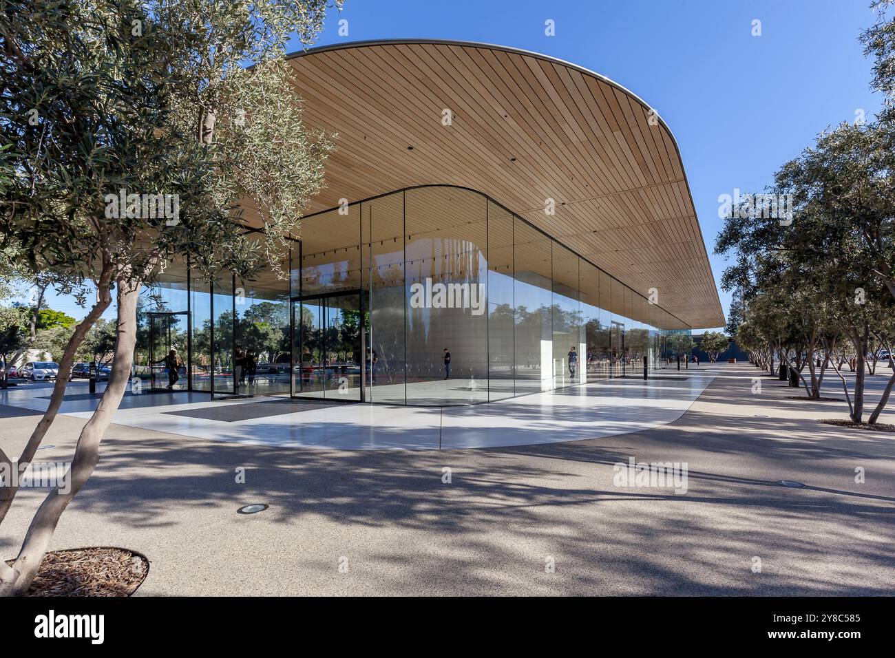 Außenansicht des Apple Park Visitor Center in Silicon Valley, Kalifornien. Stockfoto