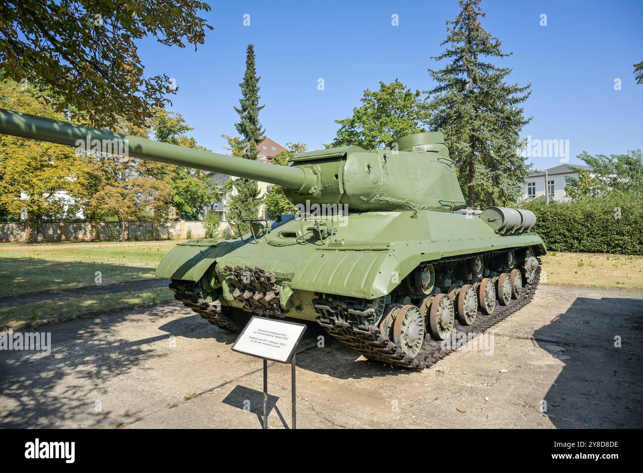 Russischer Kampfpanzer IS-2, Museum Berlin-Karlshorst: Ort der Kapitulation Mai 1945, Zwieseler Straße, Karlshorst, Lichtenberg, Berlin, Deutschland Stockfoto