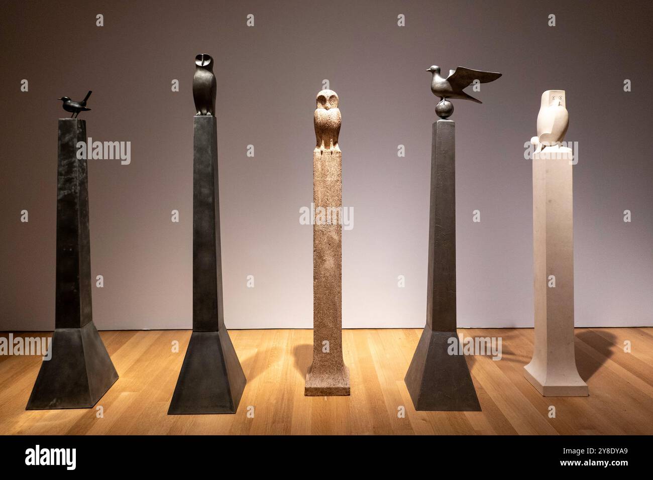 Christie's ist ein luxuriöses Auktionshaus im Rockefeller Center, New York City, USA 2024 Stockfoto