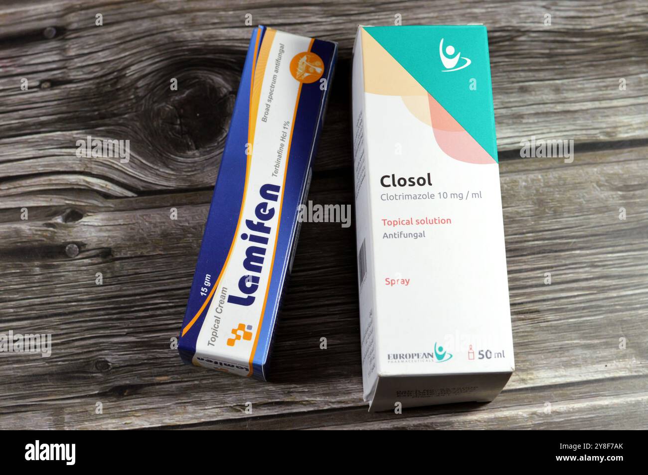 Kairo, Ägypten, 29. September 2024: Topische Antimykotika, Lamifen-Creme Terbinafin HCL und Closol Clotrimazol 10 mg Spray für topische Lösung, für das Trea Stockfoto