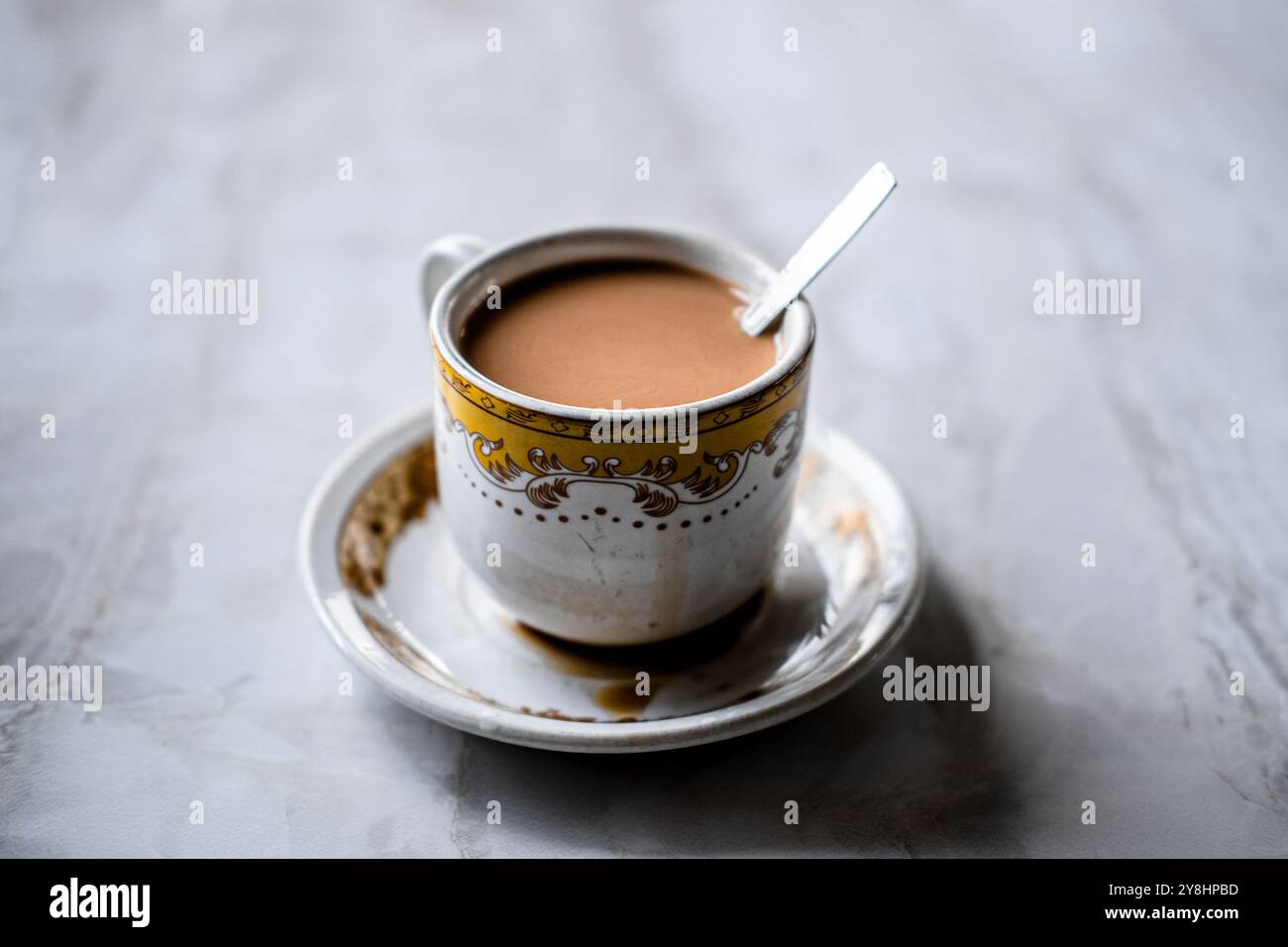 Eine Tasse Milchtee am Morgen Stockfoto