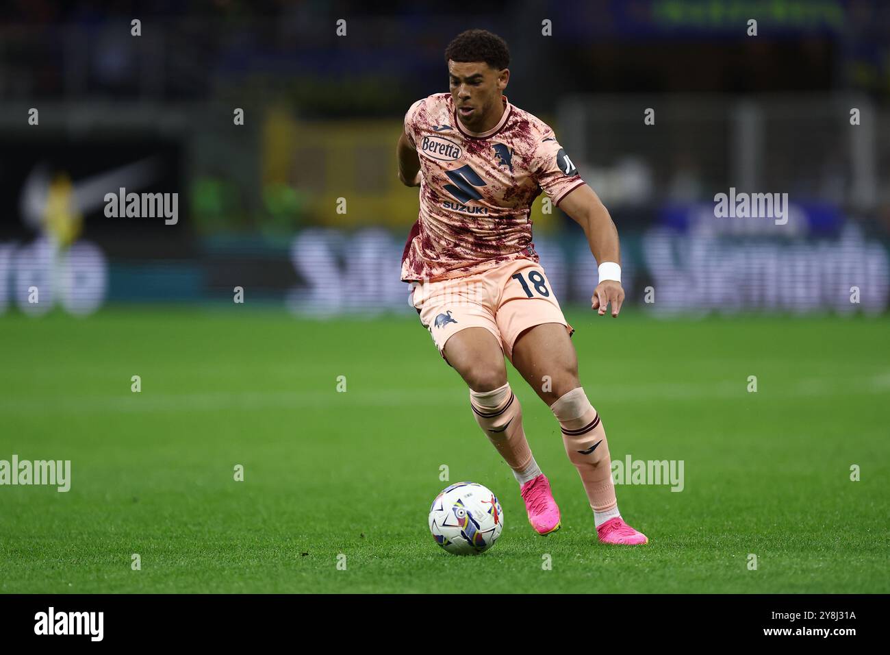 Mailand, Italien. Oktober 2024. Che Adams vom Torino FC im Spiel der Serie A zwischen dem FC Internazionale und dem FC Turin im Stadio Giuseppe Meazza am 5. Oktober 2024 in Mailand Italien. Quelle: Marco Canoniero/Alamy Live News Stockfoto