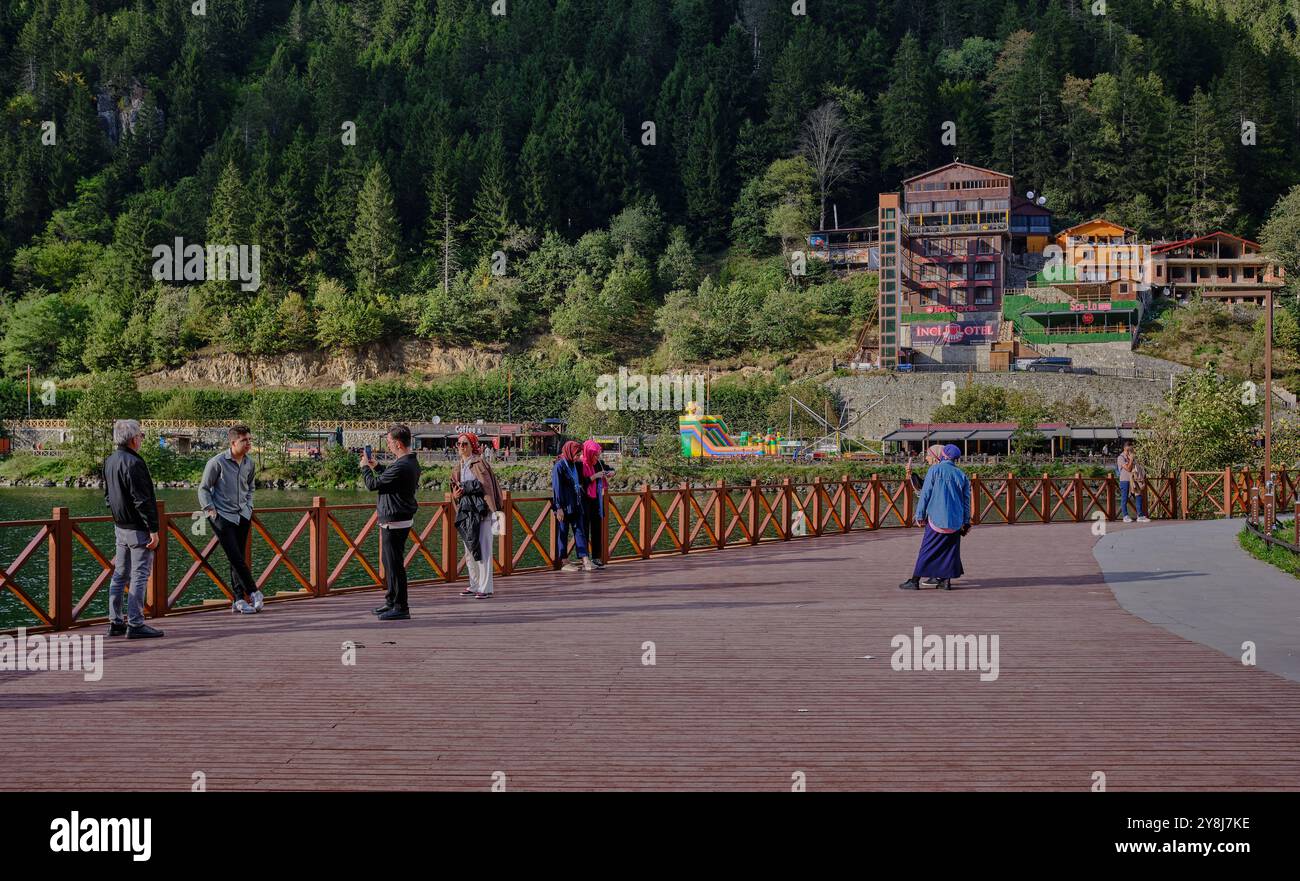 Der Uzungöl See (Long Lake) ist ein See im Süden der Stadt Trabzon im Bezirk Caykara der Provinz Trabzon in der Türkei. Stockfoto