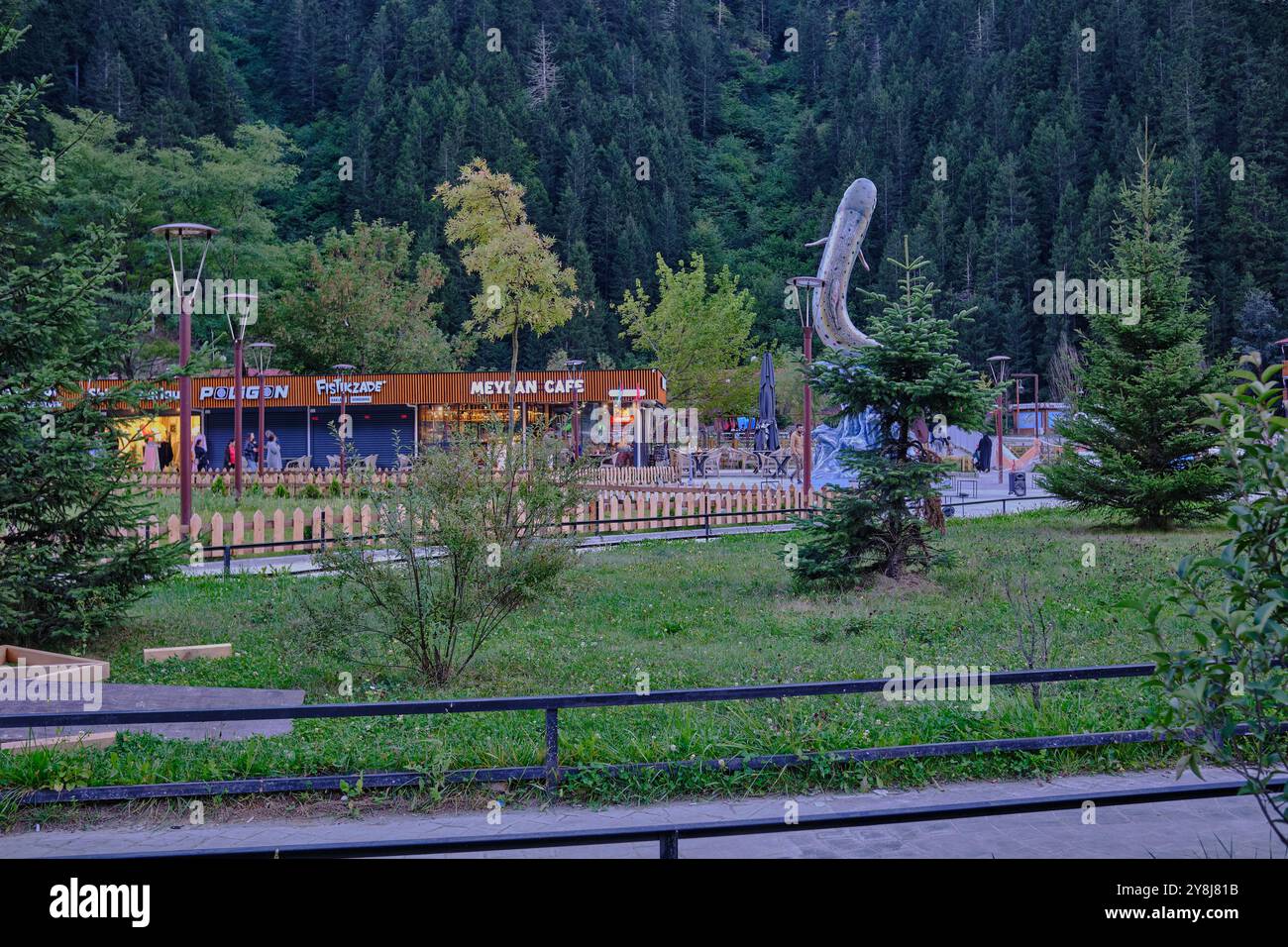 Der Uzungöl See (Long Lake) ist ein See im Süden der Stadt Trabzon im Bezirk Caykara der Provinz Trabzon in der Türkei. Stockfoto