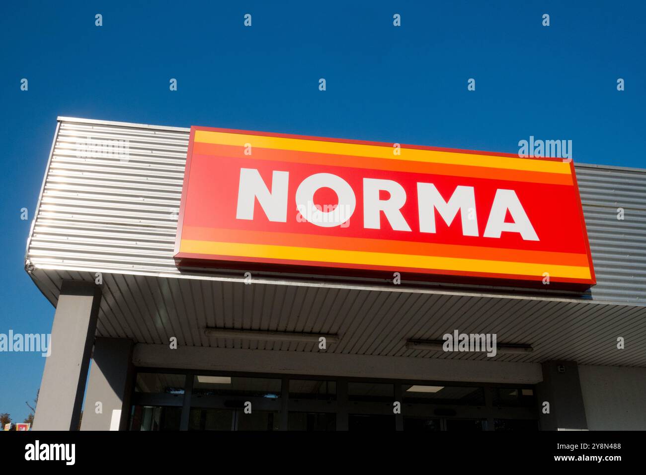 Norma Supermarket, Einzelhandelskette, Logo Norma Sign Deutschland Markenzeichen Stockfoto