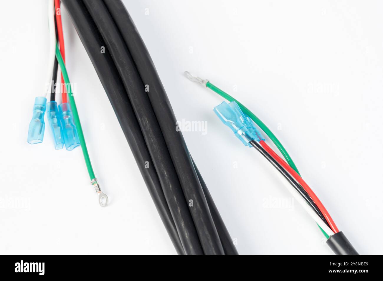 Kupferkabel und Kunststoffkabel Stockfoto