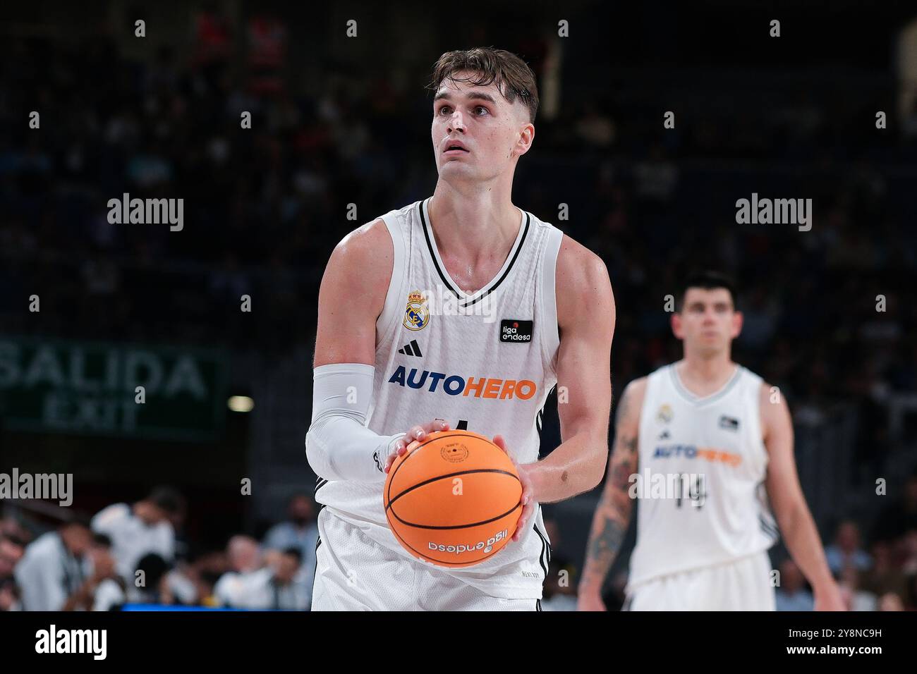 Madrid, Spanien. Oktober 2024. Mario Hezonja von Real Madrid während des ACB Liga Endesa Basketballspiels zwischen Real Madrid und Casademont Zaragoza im Wizink Center am 6. Oktober 2024 in Madrid Spanien Credit: SIPA USA/Alamy Live News Stockfoto