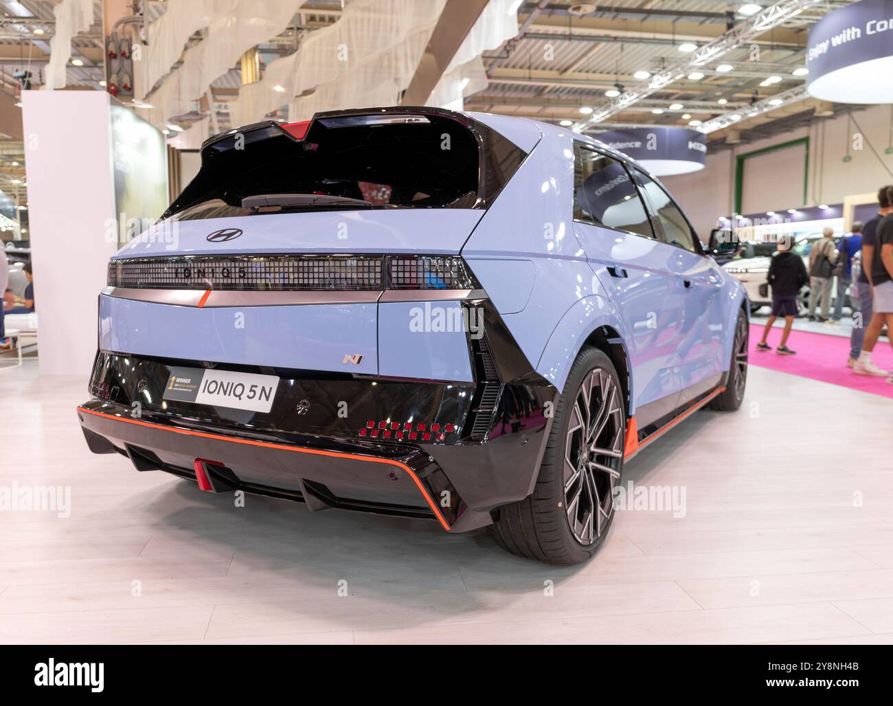 ATHEN, GRIECHENLAND - 5. OKTOBER 2024: Hyundai Ioniq 5 N auf der Auto Athina 2024 Motor Show. Stockfoto