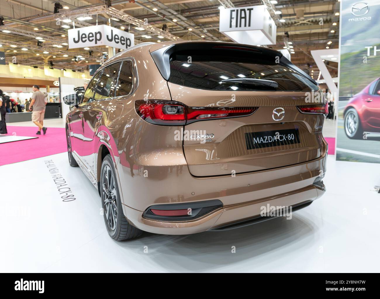 ATHEN, GRIECHENLAND - 5. OKTOBER 2024: Mazda CX-80 auf der Auto Athina 2024 Motor Show. Stockfoto