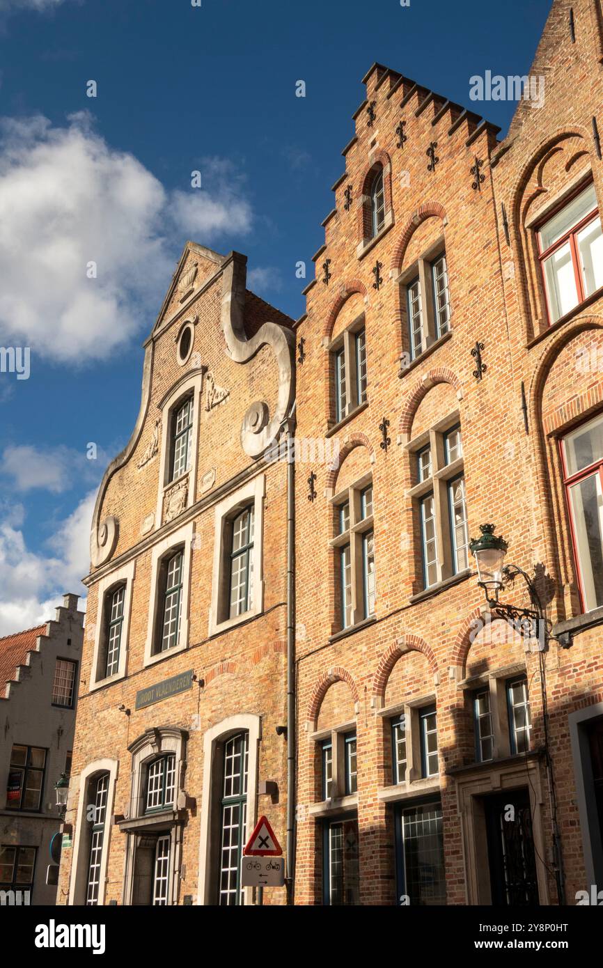 Belgien, Flandern, Brügge, Pottenmakersstraat, historisches Haus Detail Stockfoto