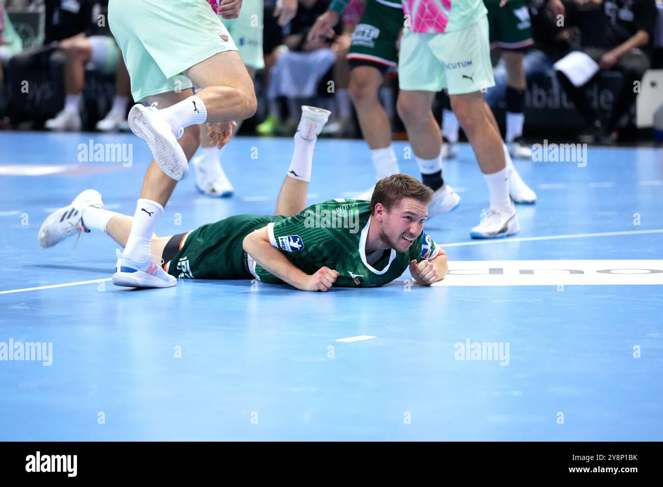 Wetzlar, Deutschland. Oktober 2024. Wetzlar, Deutschland, 6. Oktober 2024: Dominik Mappes ( 7 Wetzlar ) während des Liqui Moly Handball-Bundesliga-Spiels zwischen HSG Wetzlar und Füchse Berlin in der Buderus-Arena in Wetzlar. (Julia Kneissl/SPP) Credit: SPP Sport Press Photo. /Alamy Live News Stockfoto