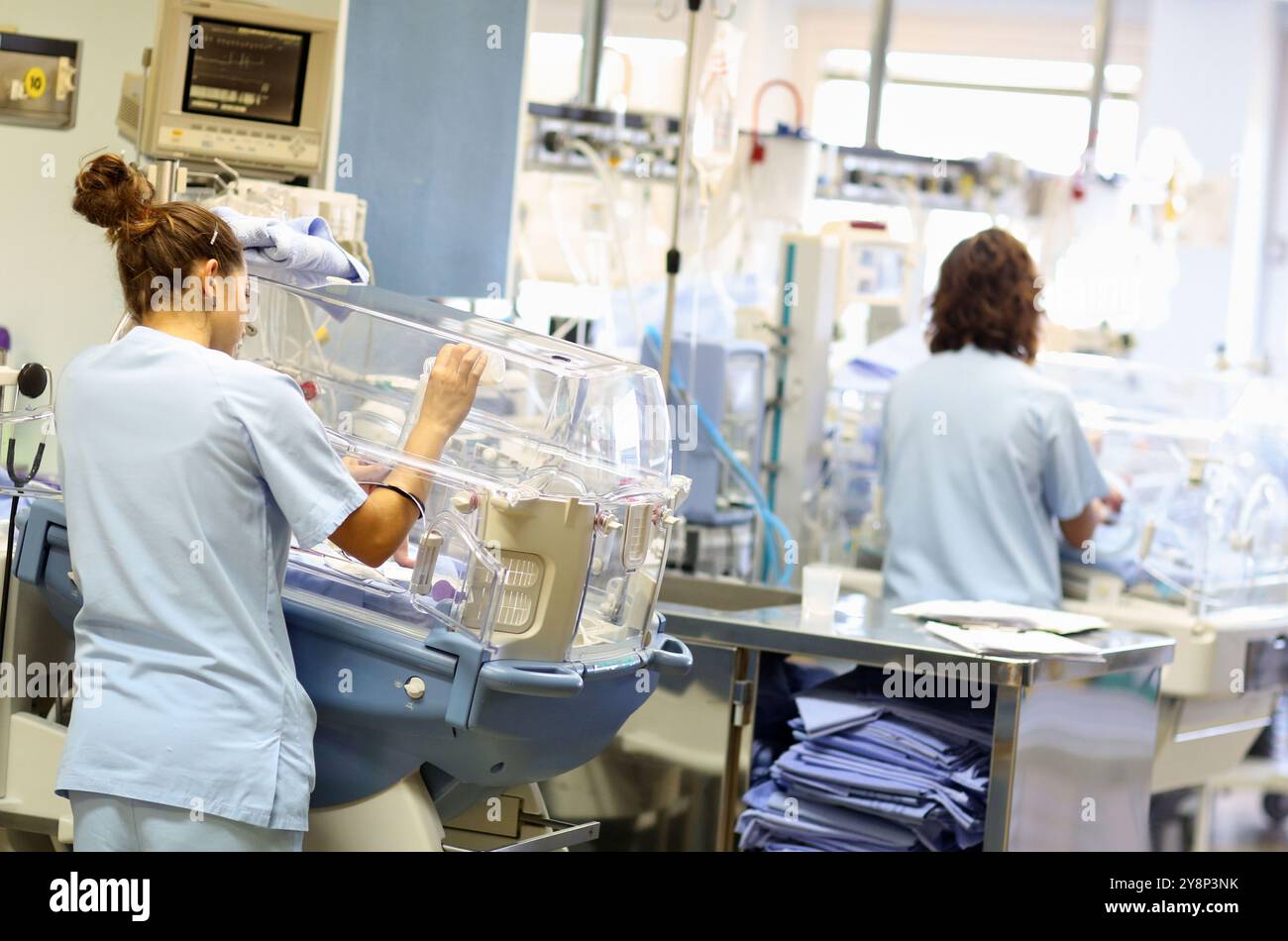Neugeborene, Neugeborene Intensivstation, Donostia Hospital, San Sebastian, Donostia, Gipuzkoa, Baskenland, Spanien. Stockfoto