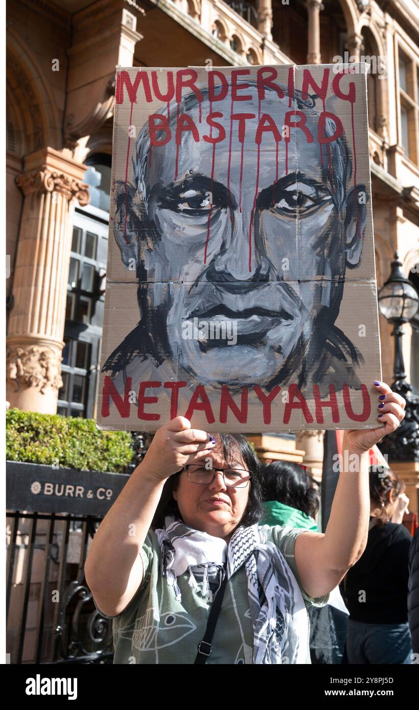 Am 5. Oktober 2024 marschierten Tausende von Menschen durch Zentral-London, um Palästina zu unterstützen, und forderten einen Waffenstillstand und das Ende der Bombardierung von GA Stockfoto