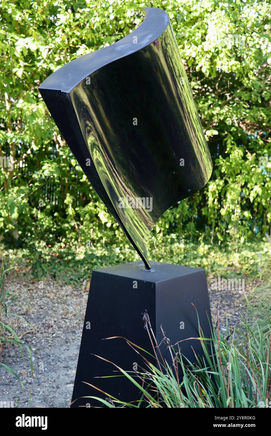 UNBENANNT von FRED SCHMIDT im Seltzer Sculpture Park in Edgewater in Cleveland, Ohio Stockfoto