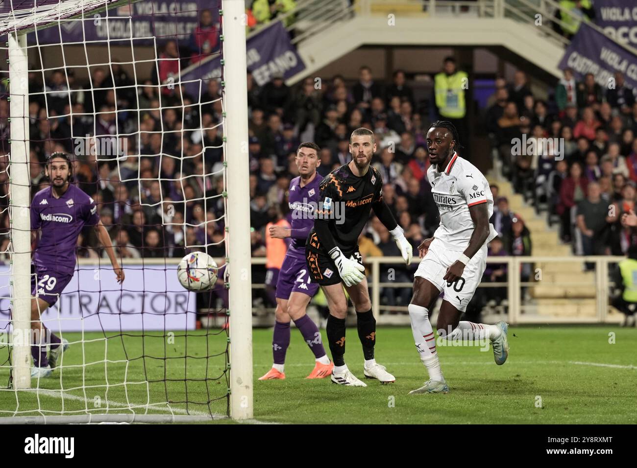 Florenz, Italien. Oktober 2024. Mailands Christian Pulisic Tor 1-1 beim Spiel der Serie A Enilive 2024/2025 zwischen Fiorentina und Mailand - Serie A Enilive im Artemio Franchi Stadion - Sport, Fußball - Florenz, Italien - Sonntag, 6. Oktober 2024 (Foto: Massimo Paolone/LaPresse) Foto: LaPresse/Alamy Live News Stockfoto